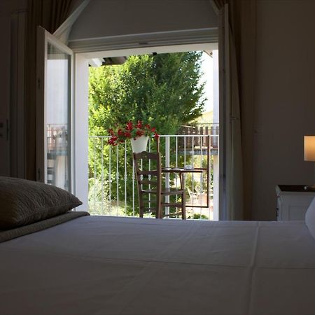 Casa Speri Bed and Breakfast Πεσκιέρα ντελ Γκάρντα Εξωτερικό φωτογραφία
